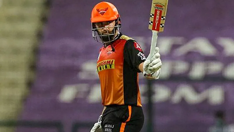 list of retained and released players by sunrisers hyderabad