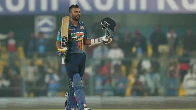 ind vs sl: दसुन शनाका ने दिलेर बैटिंग से बनाया अद्भुत रिकॉर्ड, तोड़ा भारतीय बॉलर्स का घमंड ind vs sl: दसुन शनाका ने दिलेर बैटिंग से बनाया अद्भुत रिकॉर्ड, तोड़ा भारतीय बॉलर्स का घमंड