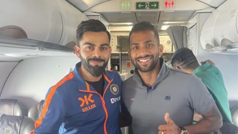 कुछ लोग अभिमानी समझते हैं तो कुछ कहते हैं कैमरा के लिए कर रहा है, विराट से प्लेन में मिला श्रीलंकाई क्रिकेटर, लिख डाला ये स्पेशल पोस्ट कुछ लोग अभिमानी समझते हैं तो कुछ कहते हैं कैमरा के लिए कर रहा है, विराट से प्लेन में मिला श्रीलंकाई क्रिकेटर, लिख डाला ये स्पेशल पोस्ट