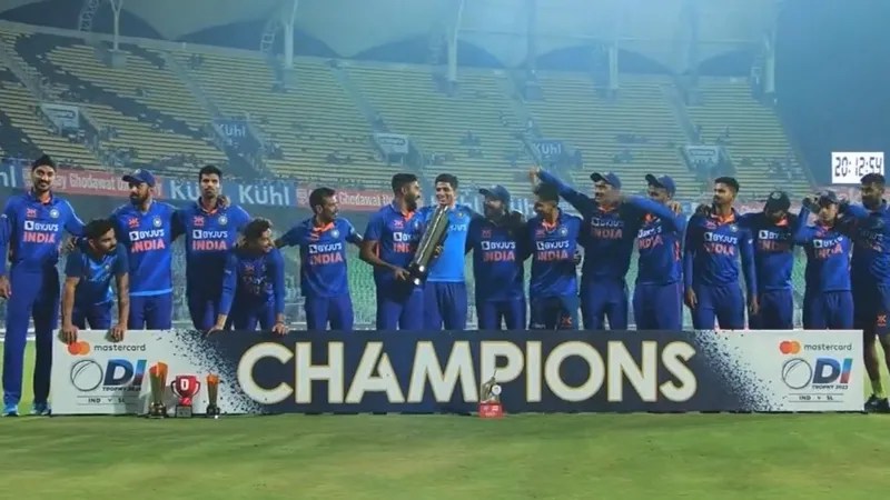 ind vs sl: तीसरे वनडे में भारत की 317 रन से रिकॉर्ड जीत, 5 कारणों में जानिए टीम इंडिया ने कैसे किया कमाल ind vs sl: तीसरे वनडे में भारत की 317 रन से रिकॉर्ड जीत, 5 कारणों में जानिए टीम इंडिया ने कैसे किया कमाल