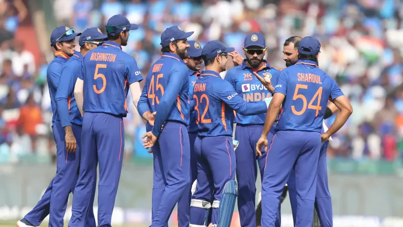 भारत ने गेंदबाजों के दम पर फहराई विजयी पताका, न्यूजीलैंड को तीसरे सबसे छोटे स्कोर पर पटका, एक मैच पहले ही जीत ली सीरीज