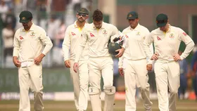 INDvsAUS: 110 गेंद में 9 विकेट गिरे तो ऑस्ट्रेलिया में हंगामा हो गया! कोई गुस्सा तो किसी को लगा आपदा आ गई