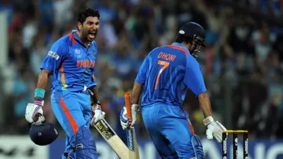 युवराज vs धोनी पर पूर्व श्रीलंकाई कप्तान का बड़ा बयान, कहा- 'जब जरूरत थी तब सिक्सर किंग दबाव नहीं झेल पाए'
