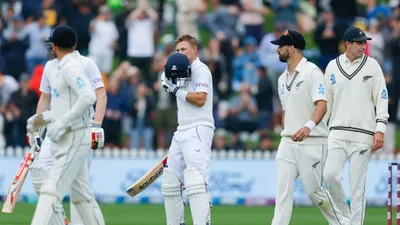 NZ vs ENG : 21 रन पर गिरे 3 विकेट, फिर 'डॉन' बनकर रूट ने जड़ा शतक तो हैरी ने खेली 184 रनों की पारी, पहले दिन न्यूजीलैंड की शामत आई  - nz vs eng : 21 रन पर गिरे 3 विकेट, फिर 'डॉन' बनकर रूट ने जड़ा शतक तो हैरी ने खेली 184 रनों की पारी, पहले दिन न्यूजीलैंड की शामत आई 