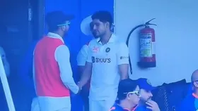 IND vs AUS : इंदौर टेस्ट मैच में गिल ने केएल राहुल से मिलाया हाथ तो फैंस ने क्यों मचा डाला बवाल