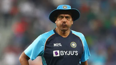 'उसने भारत की कप्तानी की है, वो पानी उठाए तो भी टीम में रखो, रवि शास्त्री ने बांधे CSK के खिलाड़ी की तारीफों के पुल
