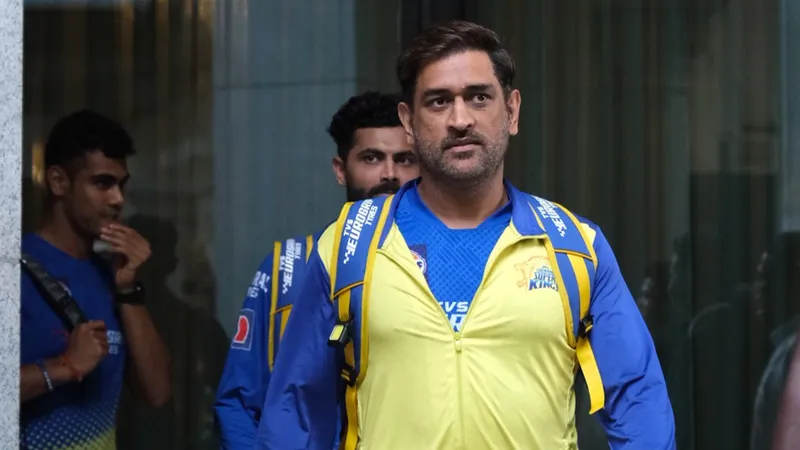 एमएस धोनी ने अपने इस धुरंधर को टेस्ट क्रिकेट खेलने से किया मना, कहा- उसके पास भी मत जाना, वनडे भी कम खेलना एमएस धोनी ने अपने इस धुरंधर को टेस्ट क्रिकेट खेलने से किया मना, कहा- उसके पास भी मत जाना, वनडे भी कम खेलना