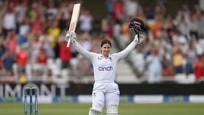 Tammy Beaumont, Women's Ashes : 208 रनों की पारी खेलने वाली पहली इंग्लिश महिला बैटर बनीं टैमी, मिताली राज के क्लब में बनाई जगह - tammy beaumont, women's ashes : 208 रनों की पारी खेलने वाली पहली इंग्लिश महिला बैटर बनीं टैमी, मिताली राज के क्लब में बनाई जगह