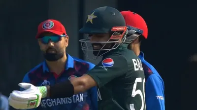 PAK vs AFG: मोहम्मद नबी ने बाबर आजम को हद पार न करने की दी चेतावनी, सामने आया वीडियो - PAK vs AFG: मोहम्मद नबी ने बाबर आजम को हद पार न करने की दी चेतावनी, सामने आया वीडियो