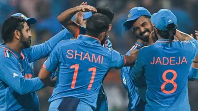 IND vs AUS : जिस खिलाड़ी के टीम इंडिया में चुने जाने पर भड़क उठे थे फैंस, अब उसी के नाम की जप रहे माला, रोहित, कोहली और शमी नहीं बल्कि... - जिस खिलाड़ी के टीम इंडिया में चुने जाने पर भड़के थे फैंस, अब उसी के नाम की जप रहे माला, रोहित, कोहली व शमी नहीं बल्कि...