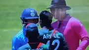 India U-19 captain Uday Saharan and Bangladesh player involve in fiery verbal scuffle during India vs Bangladesh's U-19 World Cup match. (Twitter)