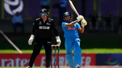 U19  World Cup 2024, Ind vs NZ: सरफराज के टीम में आते ही छोटे भाई मुशीर ने उड़ाई सेंचुरी, वर्ल्‍ड कप में ठोका दूसरा शतक - U19 World Cup 2024 Ind vs NZ Sarfaraz Khan brother musheer khan smashes 2nd century india vs new zealand