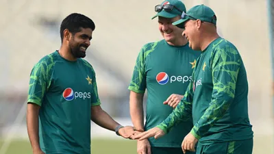 Pakistan Team Mohammad Hafeez exposes Babar Azam and Mickey Arthurs role in Pakistan crickets fitness crisis