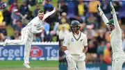 New Zealand's Glenn Maxwell (left) and Rachin Ravindra in this frame. (Getty)