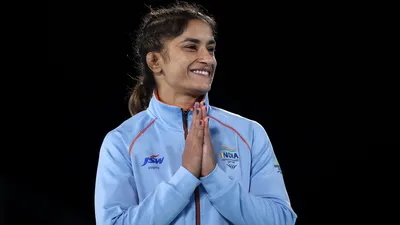 Vinesh Phogat loses semifinals of 53 kg category but win in 50 kg final for Asian Olympic qualifier