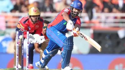 Rishabh Pant सवा साल बाद खेलने उतरे, दूसरी गेंद पर खाता खोला, एक जीवनदान मिला, दो चौके लगाए, जानिए बैटिंग का पूरा हाल - rishabh pant bats after 453 days score 18 run in 13 balls punjab kings vs delhi capitals ipl 2024