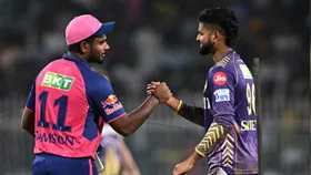 KKR vs RR मैच के दौरान संजू सैमसन और श्रेयस अय्यर 