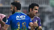 RCB's player Virat Kohli and KKR's mentor Gautam Gambhir greet each other. (Getty)