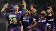 Mitchell Starc celebrates a wicket with his teammates (Getty Images)