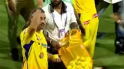 MS Dhoni and whole CSK team took a victory lap after defeating RR in their IPL 2024 clash. (Screengrab-X)