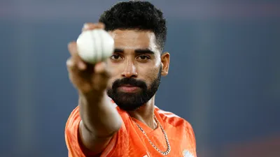 Mohammed Siraj: पिता ने चलाया ऑटो, मां ने दूसरों के घर में किया काम, अब बेटा बनाएगा भारत को वर्ल्‍ड चैंपियन!  - T20 World Cup 2024 Mohammed siraj profile journey son of auto rickshaw driver to superstar of indian cricket team 