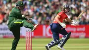 Azam Khan during ENG vs PAK 2nd T20I (Getty)