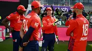 Jos Buttler talks to his teammates during 2nd T20I against Pakistan (Getty Images)