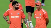 Virat Kohli and Rahul Dravid during a practice session (Getty Images)