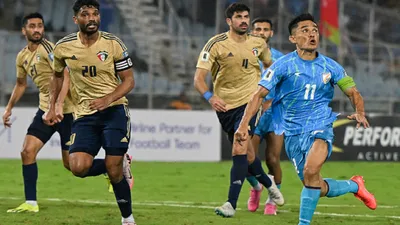  सुनील छेत्री ने कुवैत के खिलाफ गोलरहित ड्रॉ के साथ करियर को कहा अलविदा, वर्ल्‍ड कप 2026 क्‍वालिफायर के तीसरे राउंड से चूकी टीम इंडिया - sunil chhetri farewell match ends with a goalless draw vs Kuwait fifa World Cup 2026 Qualifiers