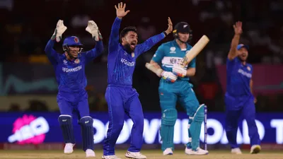 AFG vs NZ: राशिद, फारूकी और गुरबाज ने अफगानिस्‍तान को दिलाई हाहाकारी जीत, न्‍यूजीलैंड को 75 पर समेट 84 रन से मारी बाजी - AFG vs NZ t20 world cup 2024 Afghanistan beat New Zealand match report Rahmanullah Gurbaz Fazalhaq Farooqi Rashid Khan