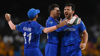 AUS vs AFG: 'हम जैसे गरीबों को...', राशिद खान-गुलबदीन नईब ने ऑस्ट्रेलिया को पटखनी देने के बाद अफगानिस्तान भेजा खास मैसेज - Rashid khan gulbadin naib special message to afghanistan after beating australia say roll up sleeve celebrate dance