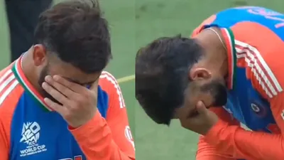 Virat Kohli Crying: टी20 वर्ल्‍ड कप जीतते ही रोने लगे विराट कोहली, पत्‍नी अनुष्‍का शर्मा के साथ Video कॉल पर बात करते हुए इमोशनल - Virat Kohli Cry on video call with wife Anushka Sharma after winning T20 World Cup 2024 video viral 