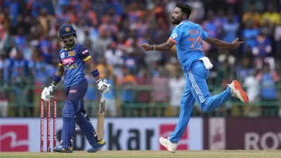 IND vs SL: मोहम्मद सिराज ने रचा बड़ा कीर्तिमान, जहीर खान की लिस्ट में शामिल, ऐसा करने वाले सिर्फ चौथे भारतीय  - Mohammed Siraj becomes fourth Indian in history of cricket to get wicket on first ball of odi match