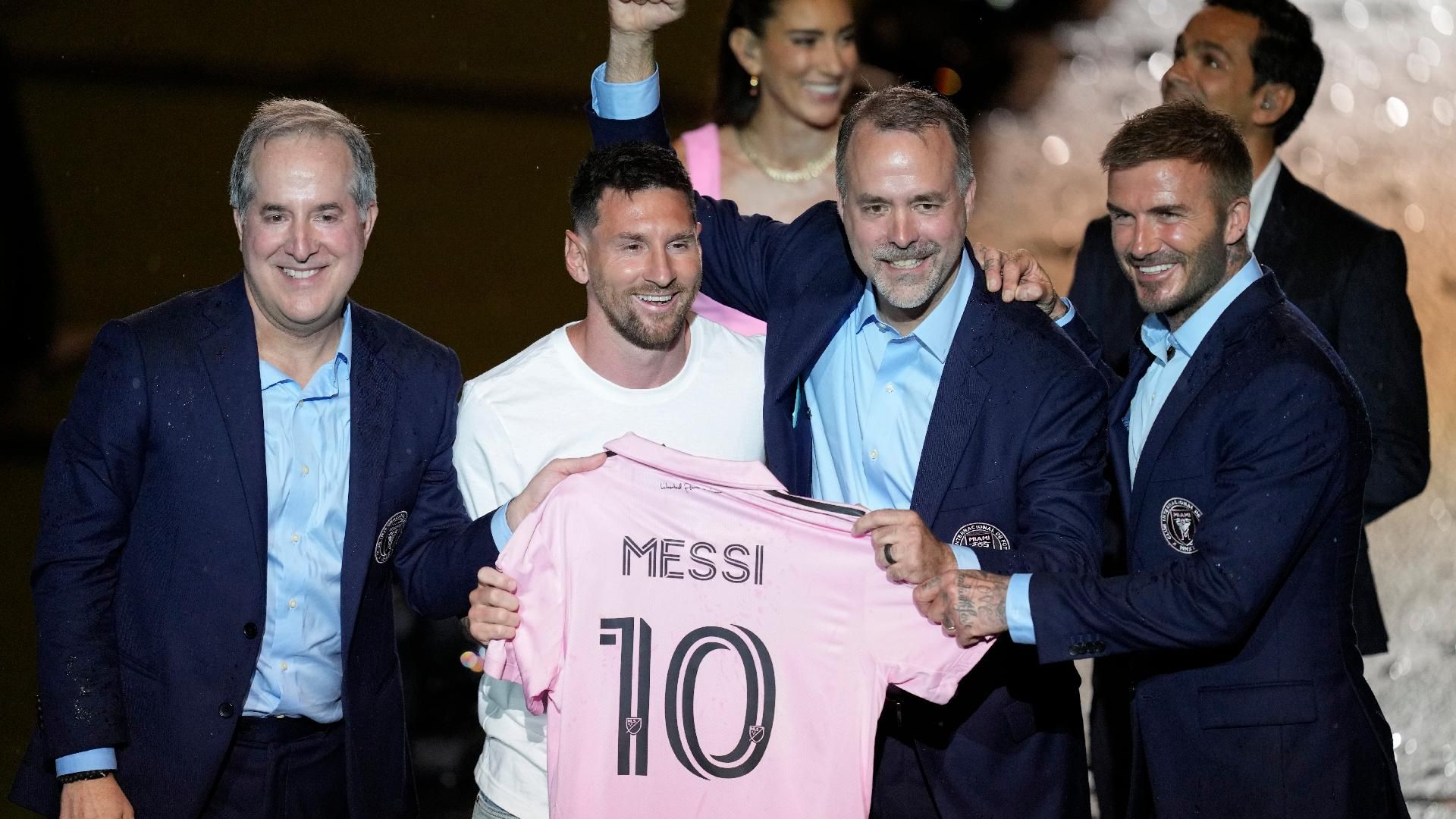 ‘The best player to ever don boots’ Lionel Messi unveiled to Inter