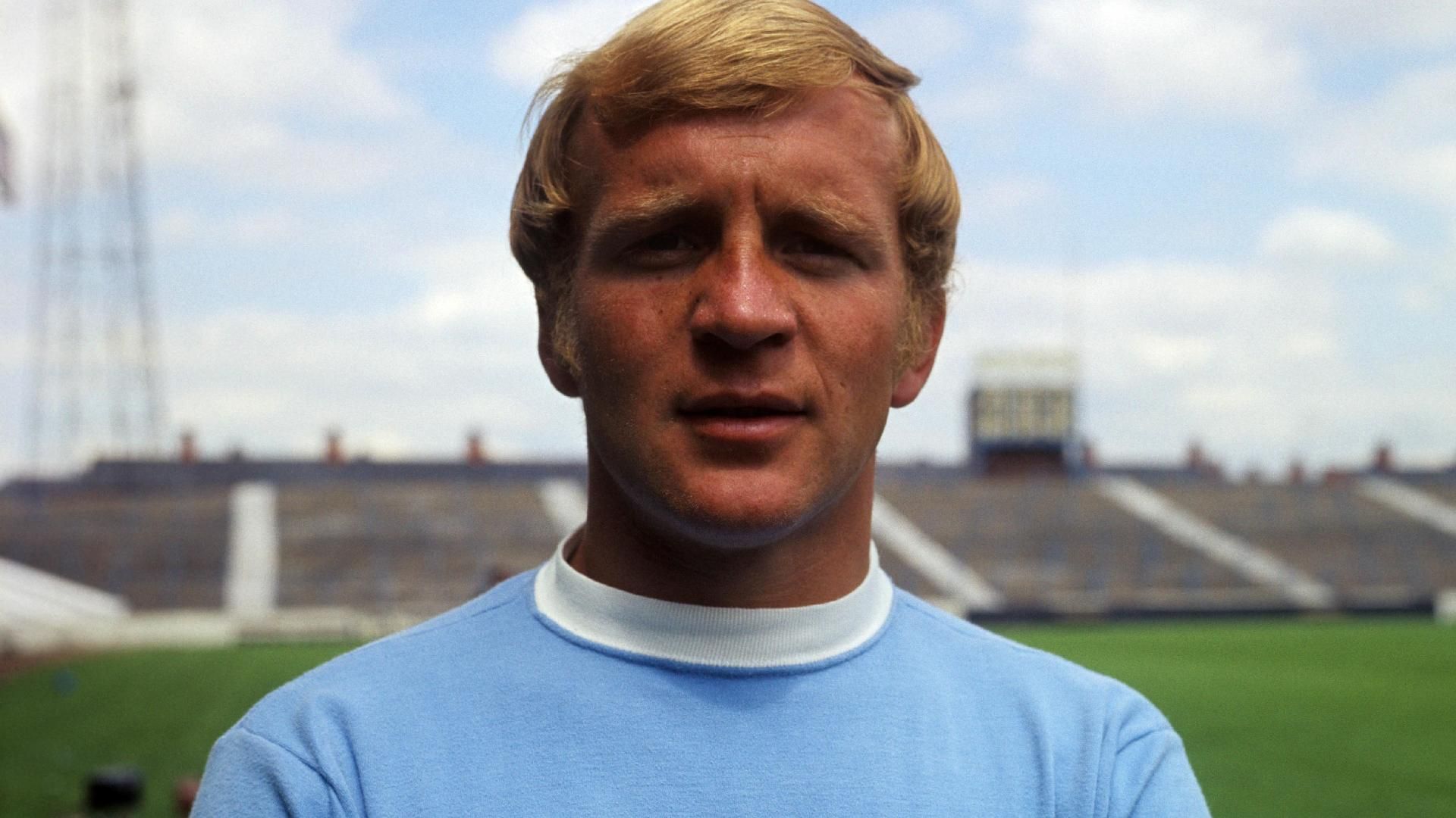 Francis Lee: Manchester City great turned toilet paper tycoon ...