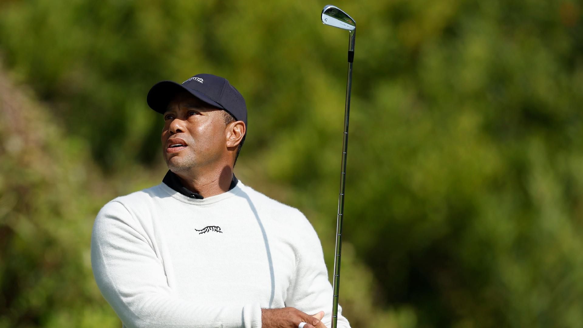 Tiger Woods blames back spasm for shanking last hole in California
